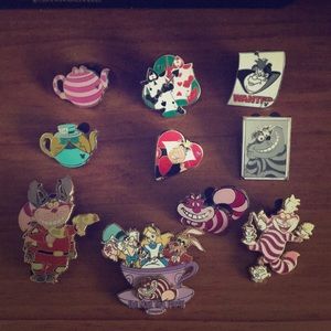 Disney Pin Set (20) Misc. Alice in Wonderland
